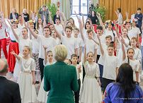 08__Agata_Kornhauser_Duda_spotkanie_Pultusk_20220419_GJA_9562[1].jpg